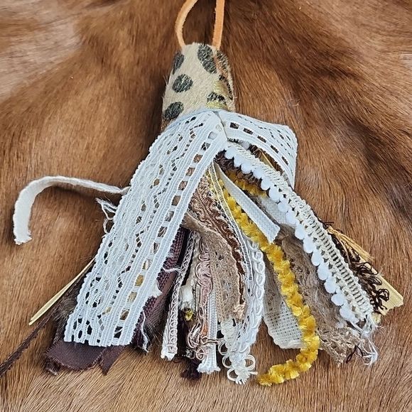 Handmade Tassel Necklace Leopard Style - Picture 2 of 3